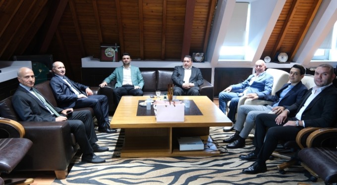 Zaimoğlu, Bursaspor'u ziyaret etti