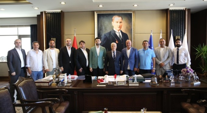 Mustafa Bozbey: "Hayalini kurduğumuz Bursaspor'u sahada göreceğiz"