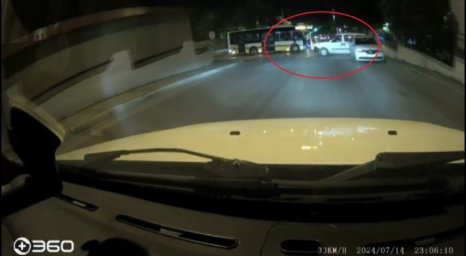 Bursa'da sosyal medyada canlı yayın yaparken kaza yaptılar