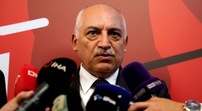 Mehmet Büyükekşi'den veda mesajı