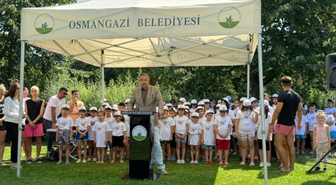 Genç yüzücüler sertifikalarını aldı