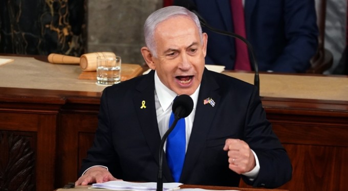 Netanyahu'dan protestoculara hakaret