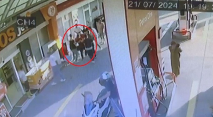 Bursa'da 'Niye çöp atıyorsun?' dedi, 15 kişiden dayak yedi