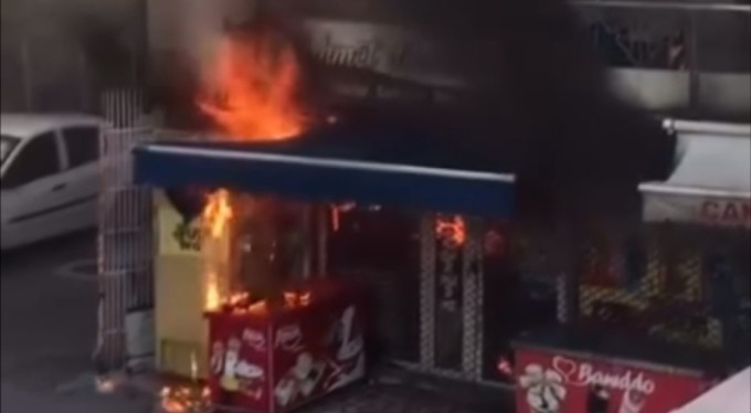 Bursa'da korkutan yangın: Duyarlı vatandaş yangının büyümesini önledi