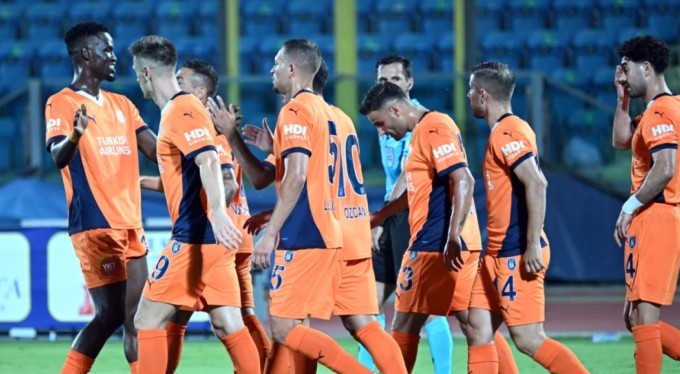 UEFA Avrupa Konferans Ligi: La Fiorita: 0 - RAMS Başakşehir: 4