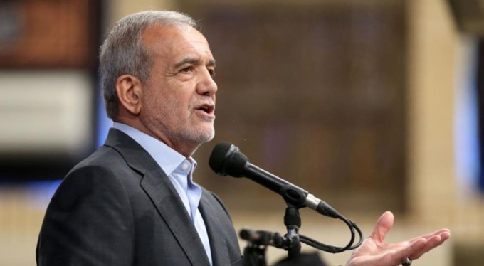 İran Cumhurbaşkanı Pezeşkiyan: "Siyonistlerin bu küstahlığı cevapsız kalmayacak"