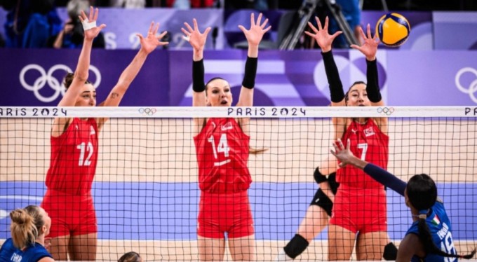 A Milli Kadın Voleybol Takımı, İtalya'ya mağlup oldu