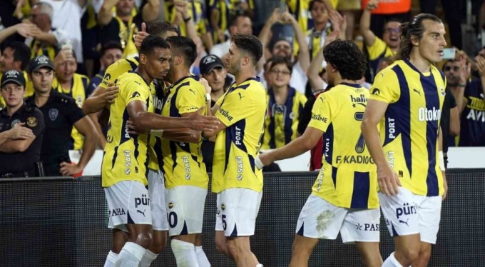 Jose Mourinho'lu Fenerbahçe, sezonu Kadıköy'de açıyor