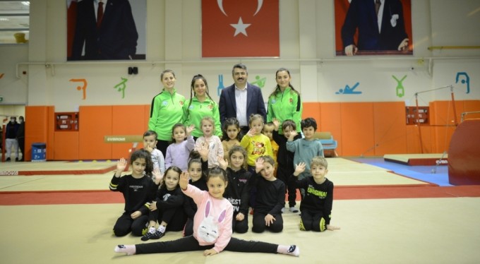 Yıldırımlı miniklere cimnastik eğitimi