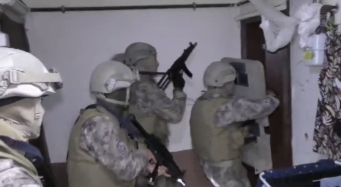 Bursa'da nefes kesen tefeci ve ruhsatsız silah operasyonu