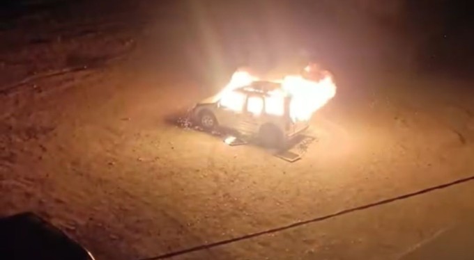 Bursa'da park halindeki araç alev topuna döndü