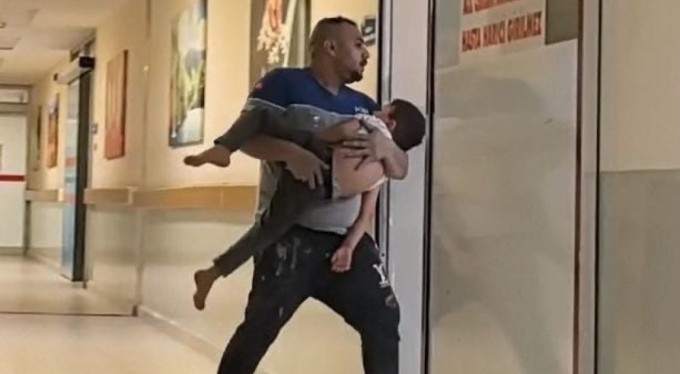 Bursa'da balkondan düşen 5 yaşındaki çocuk ağır yaralandı