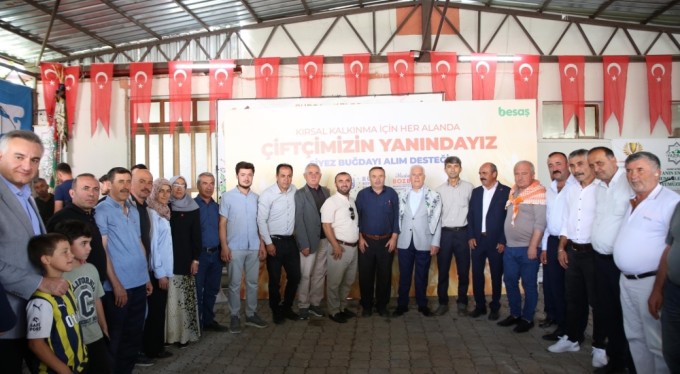 Büyükşehir 'siyez buğdayı' desteğiyle çiftçinin yanında