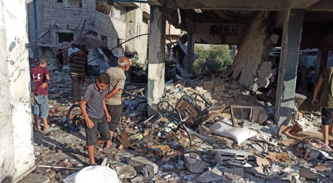 İsrail, Nuseyrat'ta sivillerin sığındığı BM'ye ait okulu vurdu: 14 ölü