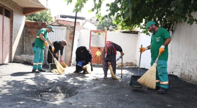 Mahallemizi birlikte temizliyoruz projesi tüm ilçeye yayıldı