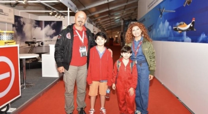 Ünal Aster'in pilot olan eski eşinden duygu dolu veda