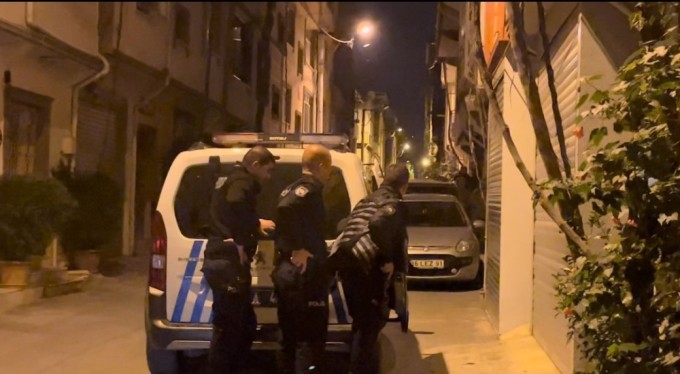 Bursa'da polise silah çeken boksör saatlerce direndi, özel harekat baskınıyla yakalandı