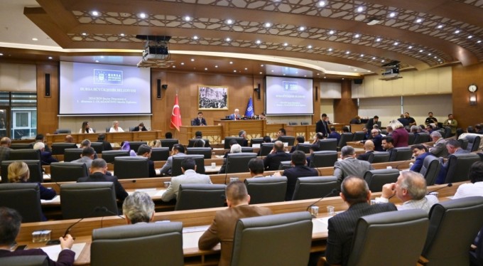 Başkan Bozbey, "Büyükşehir hizmetleri, vergi borcu bahanesiyle engellenmeye çalışılıyor"