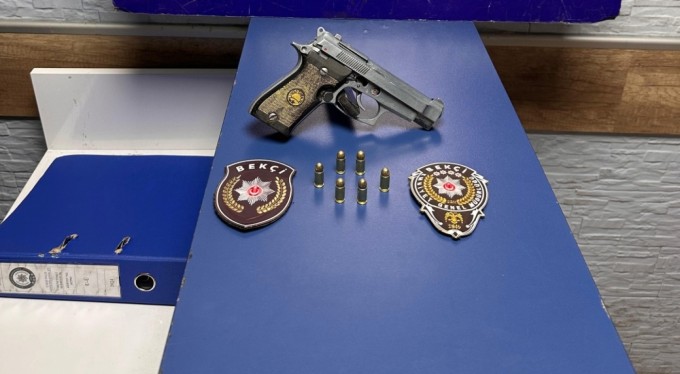 Ruhsatsız tabancayla gezen ve 15 yıl hapisle aranan suç makinası, gece kartallarından kaçamadı