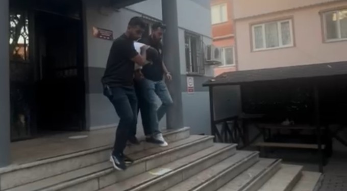 Bursa'da Trafik kazasında ağır yaralanan genç kızın telefonunu çalan şüpheli tutuklandı