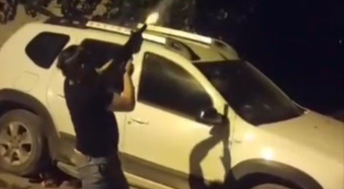 Bursa'da uzun namlulu silahla havaya böyle ateş açtı