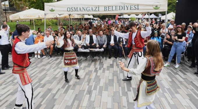 Bu şenlikte 7'den 70'e herkes çok mutlu