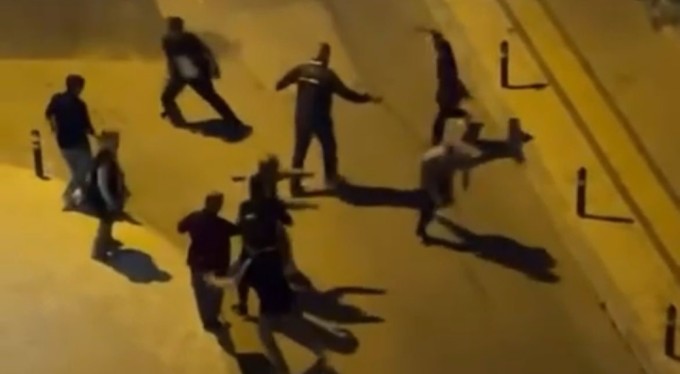 Bursa'da 5 kişinin 1 kişiyi darp etti