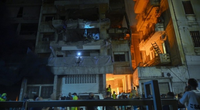 İsrail, Beyrut'ta iki binayı vurdu: Ölü ve yaralılar var