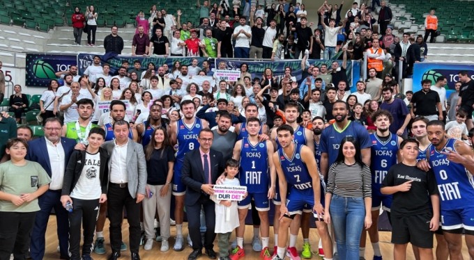 Basketbolcular, meme kanserine 'dur' dedi