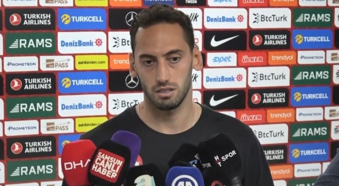 Hakan Çalhanoğlu: "Gruptan çıkma şansımızı yüzde 90 görüyorum"