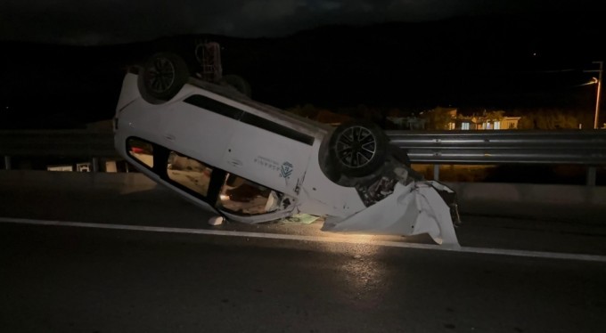 İznik'te feci kaza: Araç metrelerce sürüklendi, 1 kişi yaralandı