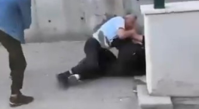 Bursa'da yolcu ve otobüs sürücüsü arasındaki kavga sokağa taştı