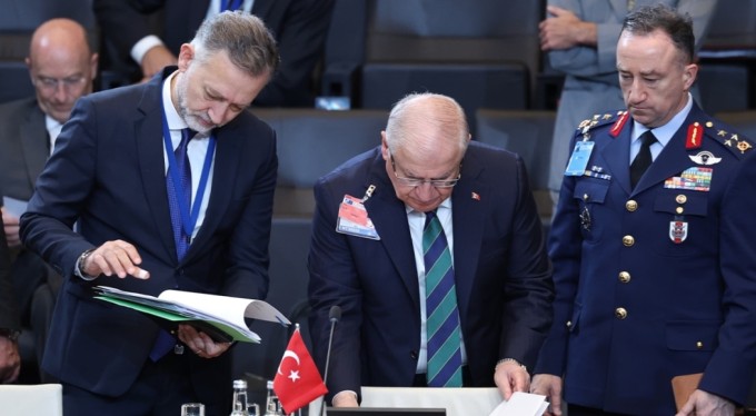 Bakan Güler, NATO Savunma Bakanları Toplantısı'nda