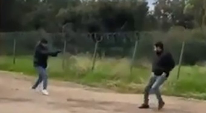 Kan donduran olay! Pusu kurup cinayet anını kameraya çekmişler