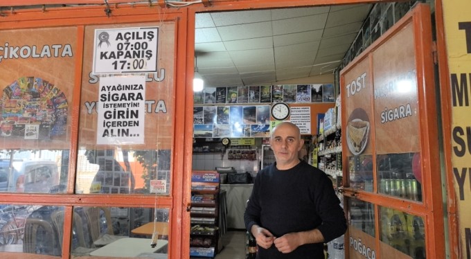 Bursa'da veresiye yazdırıp getirmeyenler, büfeciyi çileden çıkardı