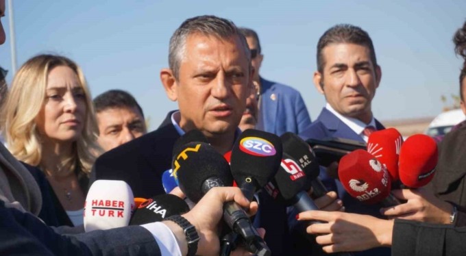 CHP Lideri Özel, Demirtaş'ı cezaevinde ziyaret etti