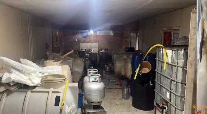 Bursa'da operasyon: 4 ton sahte içki ele geçirildi, 1 şüpheli gözaltına alındı