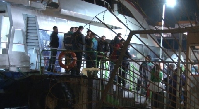 Eminönü-Bursa feribotunda bomba ihbarı