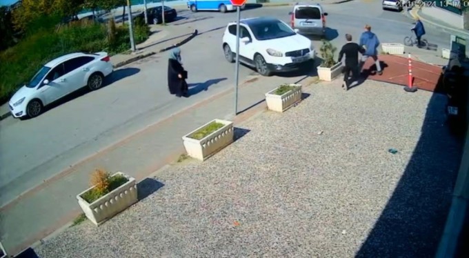 Bursa'da akıl almaz olay...Ayağı gazda kalınca "facia böyle geliyorum" dedi