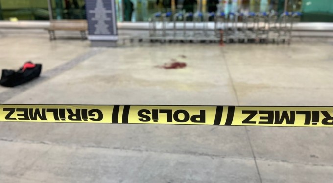 Tazminatını vermeyen patronunu silahla vurdu