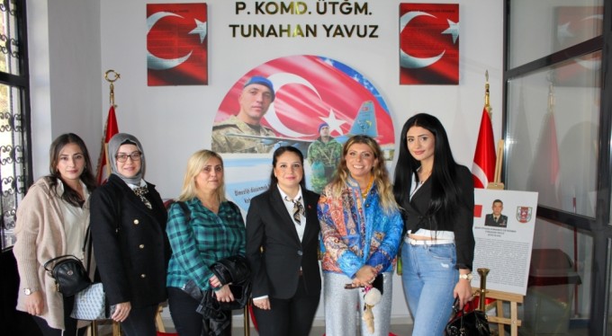 Özhan Gönüllüleri kitap bağışına devam ediyor