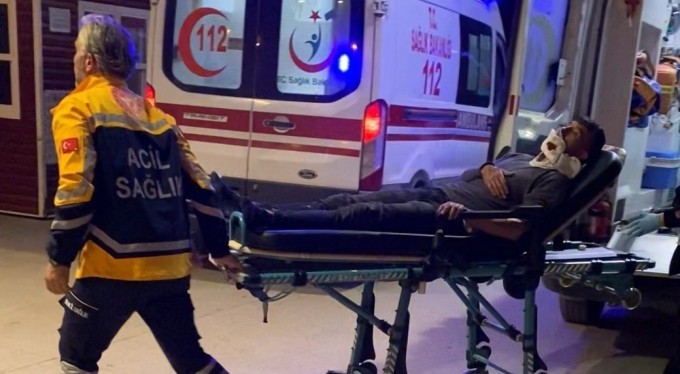 Kontrolden çıkan otomobil şarampole yuvarlandı: 2 yaralı