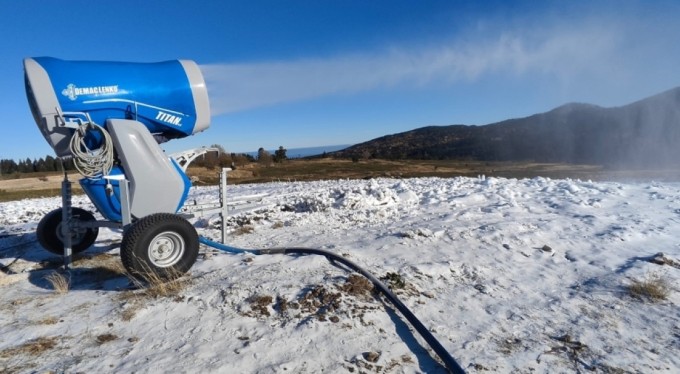 Uludağ'da suni karlama başladı