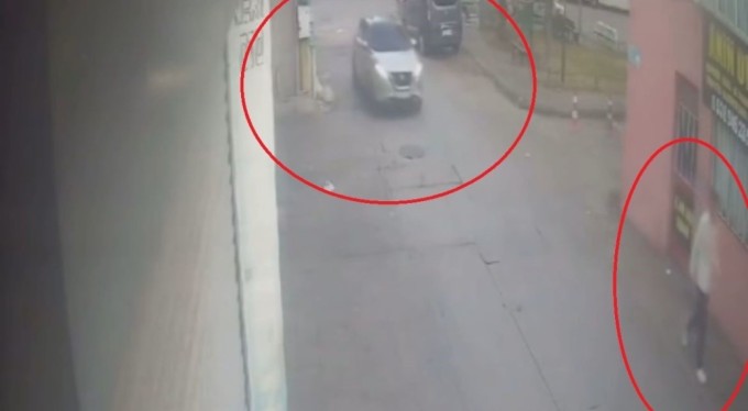 Bursa'da husumetlisini araçla ezdi: O anlar kameraya yansıdı