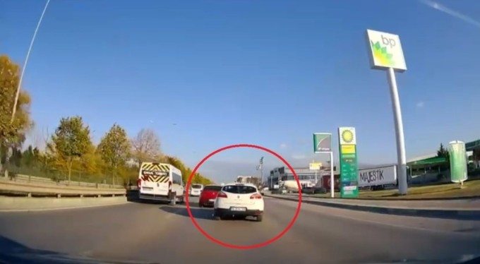 Bursa'da ölümüne makas atan sürücüye bin 506 lira ceza kesildi