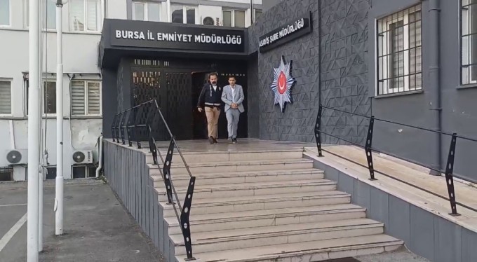 Bursa'da 20 yıl 11 ay kesinleşmiş hapis cezası bulunan şüpheliye polis baskını