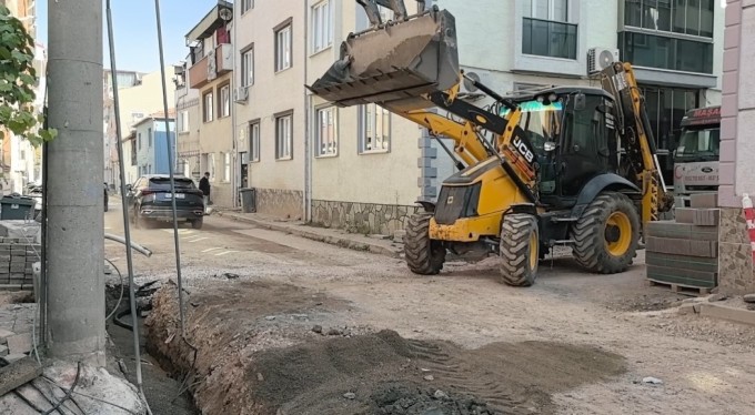 Bursa'da işçiden örnek davranış: Kirli ayakkabılarını çıkarıp apartmana öyle girdi