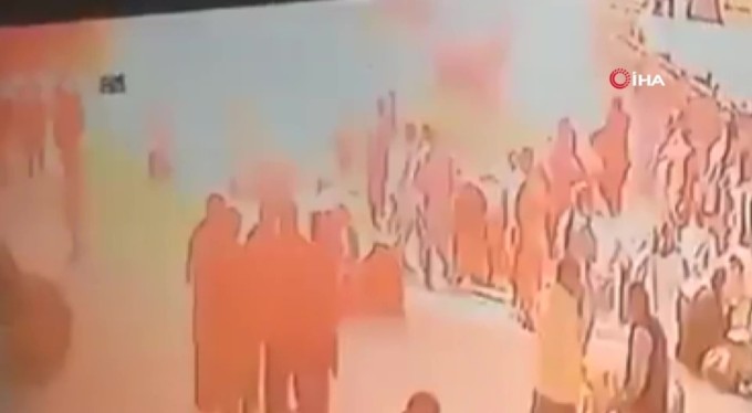 Pakistan'da tren istasyonunda bombalı saldırı: 24 ölü, 44 yaralı