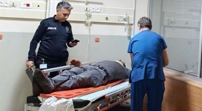 Caddede 3 kişi tarafından öldüresiye darp edildi