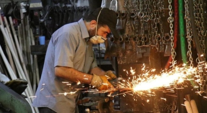 Sanayi üretimi Eylül'de azaldı